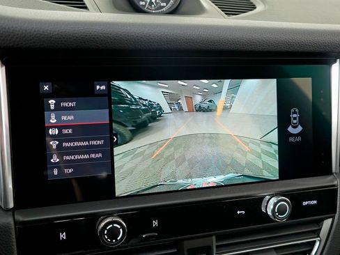 New 2026 Porsche Macan image 27