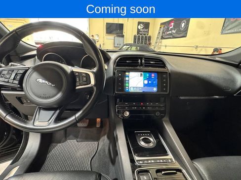 Used 2018 Jaguar F-PACE Prestige AWD/4WD image 1