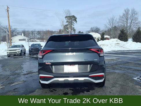 Used 2025 Kia Sportage EX image 5