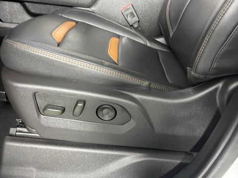 Used 2024 GMC Sierra 2500 AT4 w/ AT4 Preferred Package image 25