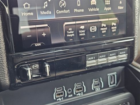 New 2026 RAM 3500 Longhorn image 36