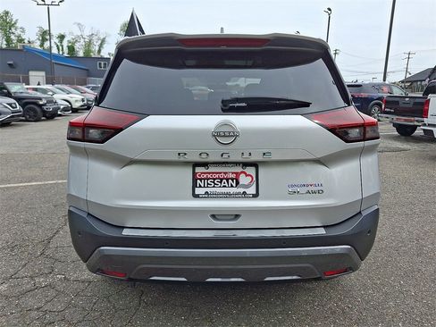 Certified 2023 Nissan Rogue SL w/ SL Premium Package image 6