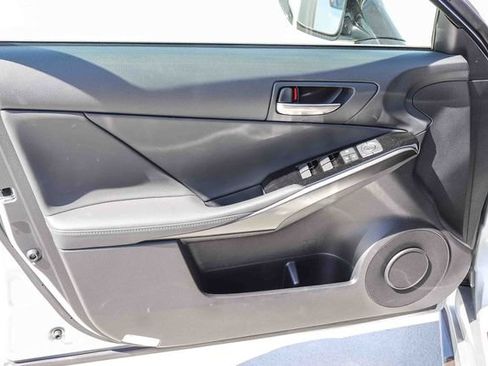 Used 2025 Lexus IS 300 F Sport RWD image 15