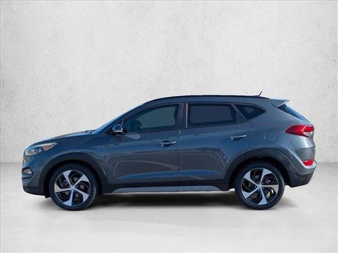 Used 2017 Hyundai Tucson Value w/ Cargo Package image 8