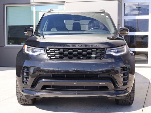 Certified 2023 Land Rover Discovery S R-Dynamic AWD/4WD image 3