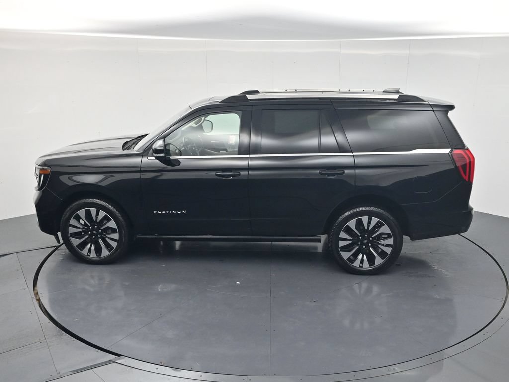 Used 2025 Ford Expedition Platinum w/ Driver's Package AWD/4WD image 44