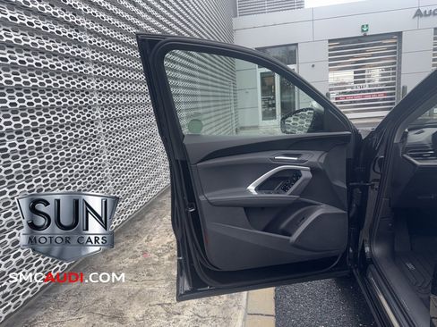 Certified 2025 Audi Q5 Premium w/ Convenience Package image 16