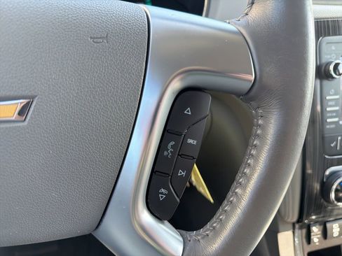 Used 2016 Chevrolet Traverse LT image 44