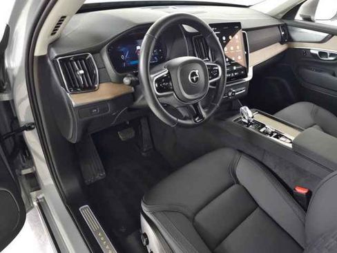 Certified 2026 Volvo XC90 B6 Plus AWD/4WD image 19