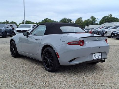 New 2026 MAZDA MX-5 Miata Club w/ Interior Package RWD image 7