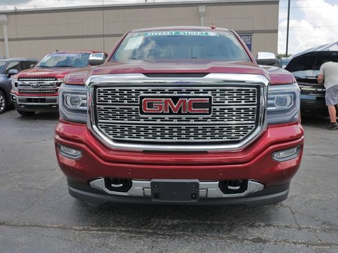 Used 2018 GMC Sierra 1500 Denali w/ Denali Ultimate Package AWD/4WD image 2