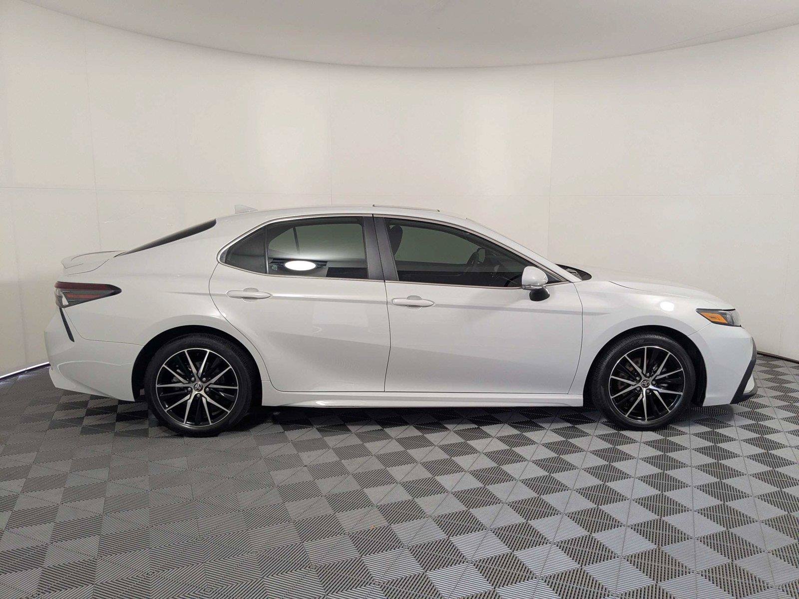 Certified 2024 Toyota Camry SE w/ Convenience Package FWD image 4