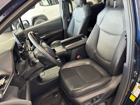 Used 2021 Toyota Sienna XSE image 27