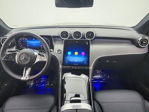 Certified 2025 Mercedes-Benz GLC 300 image 10