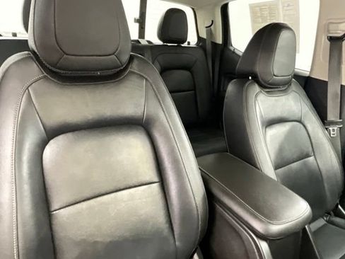 Used 2017 GMC Canyon SLT w/ Driver Alert Package AWD/4WD image 13