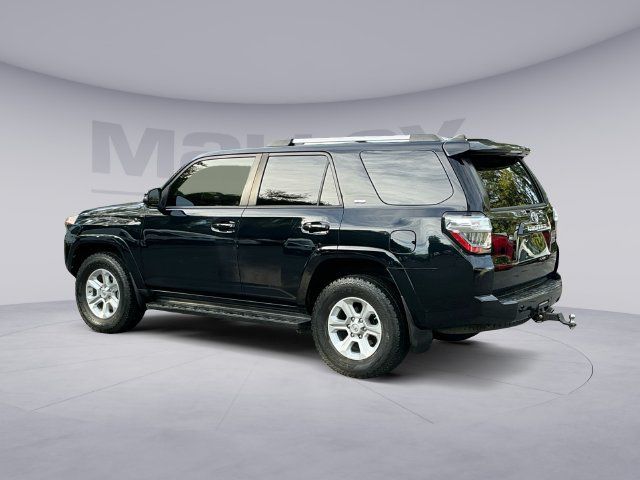Used 2020 Toyota 4Runner SR5 Premium w/ Moonroof Package AWD/4WD image 3