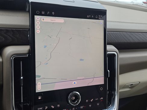 New 2026 GMC Yukon Denali w/ Sun & Power Step Package image 19