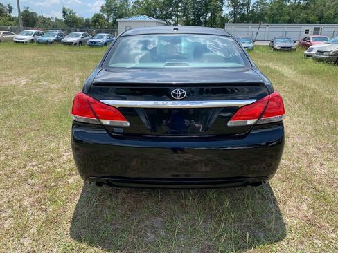 Used 2011 Toyota Avalon Limited FWD image 6