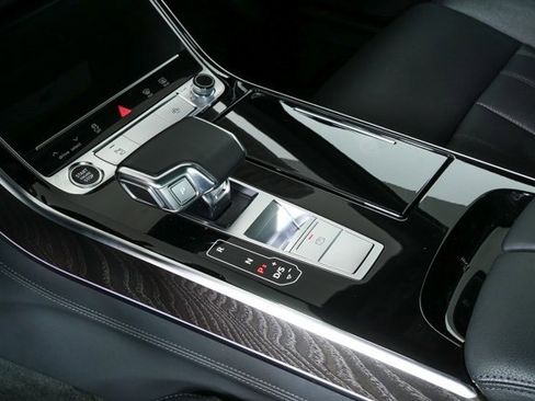 Used 2022 Audi A8 L 3.0T image 19