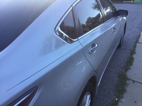 Used 2014 Nissan Altima 2.5 S w/ Sport Value Package image 11