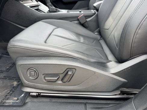 Used 2024 Audi Q3 2.0T Premium image 15