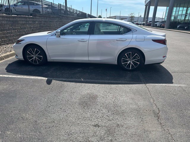 Used 2025 Lexus ES 350 w/ Premium Package FWD image 5
