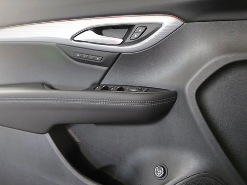 New 2025 Buick Envision Avenir image 29