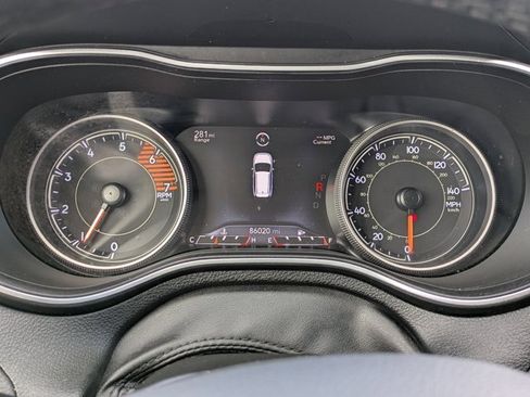 Used 2019 Jeep Cherokee Trailhawk w/ Comfort/Convenience Group image 23