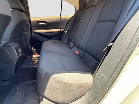 Used 2020 Toyota Corolla LE FWD image 18