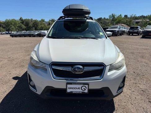 Used 2017 Subaru Crosstrek 2.0i Premium AWD/4WD image 9
