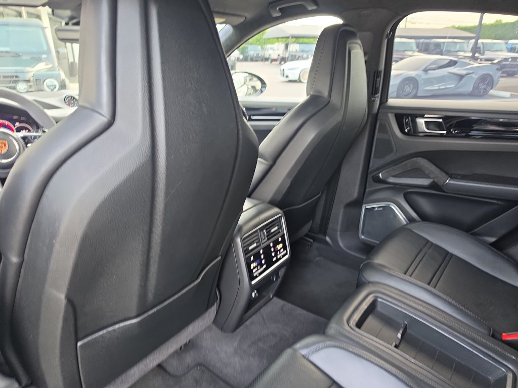 Used 2021 Porsche Cayenne GTS AWD/4WD image 15