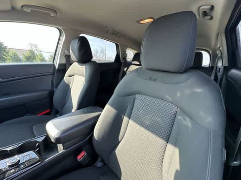 Used 2023 Kia Sportage LX image 14