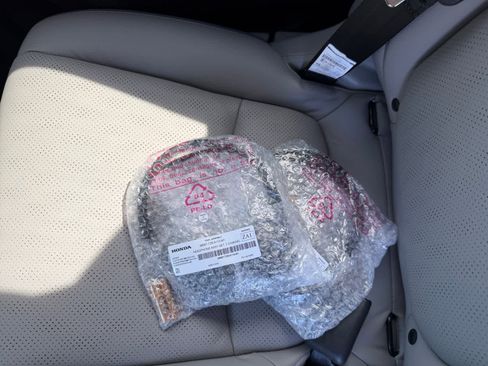 Used 2024 Honda Odyssey Elite image 32