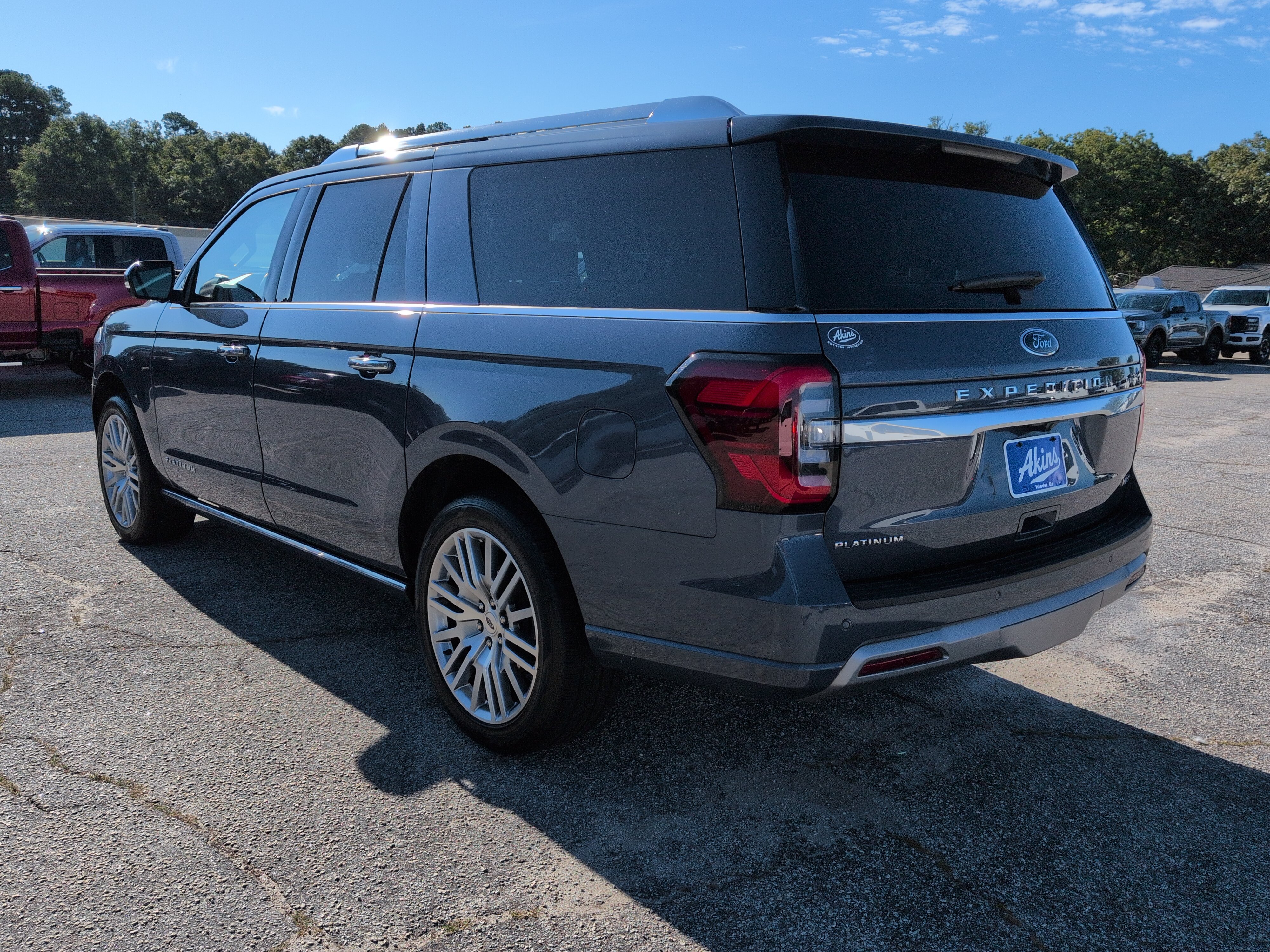 Certified 2023 Ford Expedition Max Platinum RWD image 5
