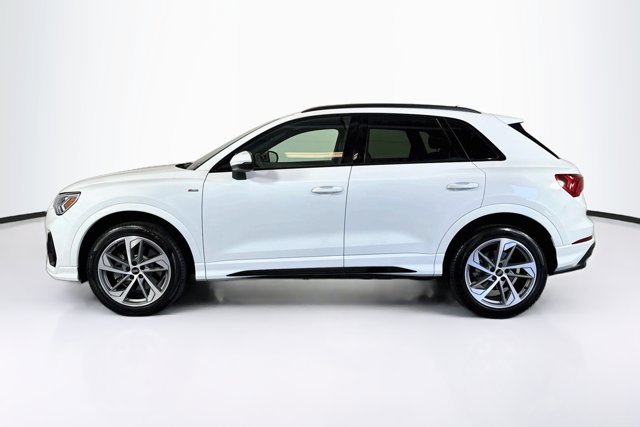 Used 2025 Audi Q3 2.0T Premium w/ Convenience Plus Package AWD/4WD image 8