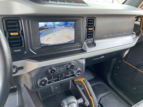 Used 2023 Ford Bronco Badlands w/ Sasquatch Package image 35