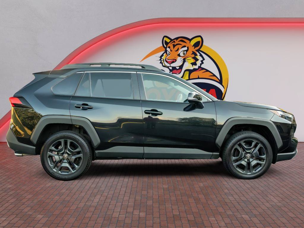 Used 2024 Toyota RAV4 Adventure AWD/4WD image 4