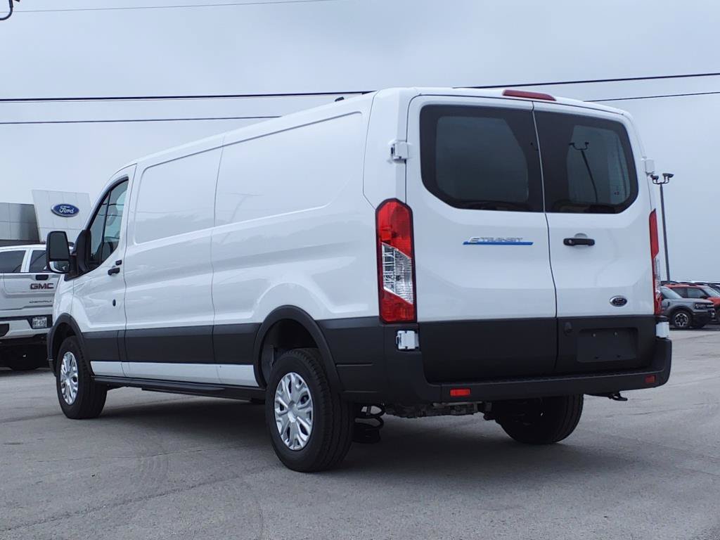 Used 2023 Ford E-Transit Low Roof RWD image 4