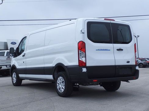 Used 2023 Ford E-Transit Low Roof image 4