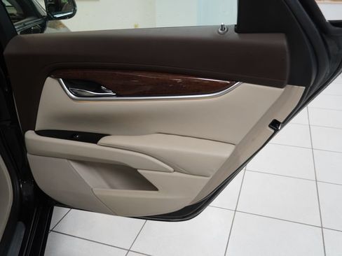 Used 2013 Cadillac XTS Premium AWD/4WD image 24