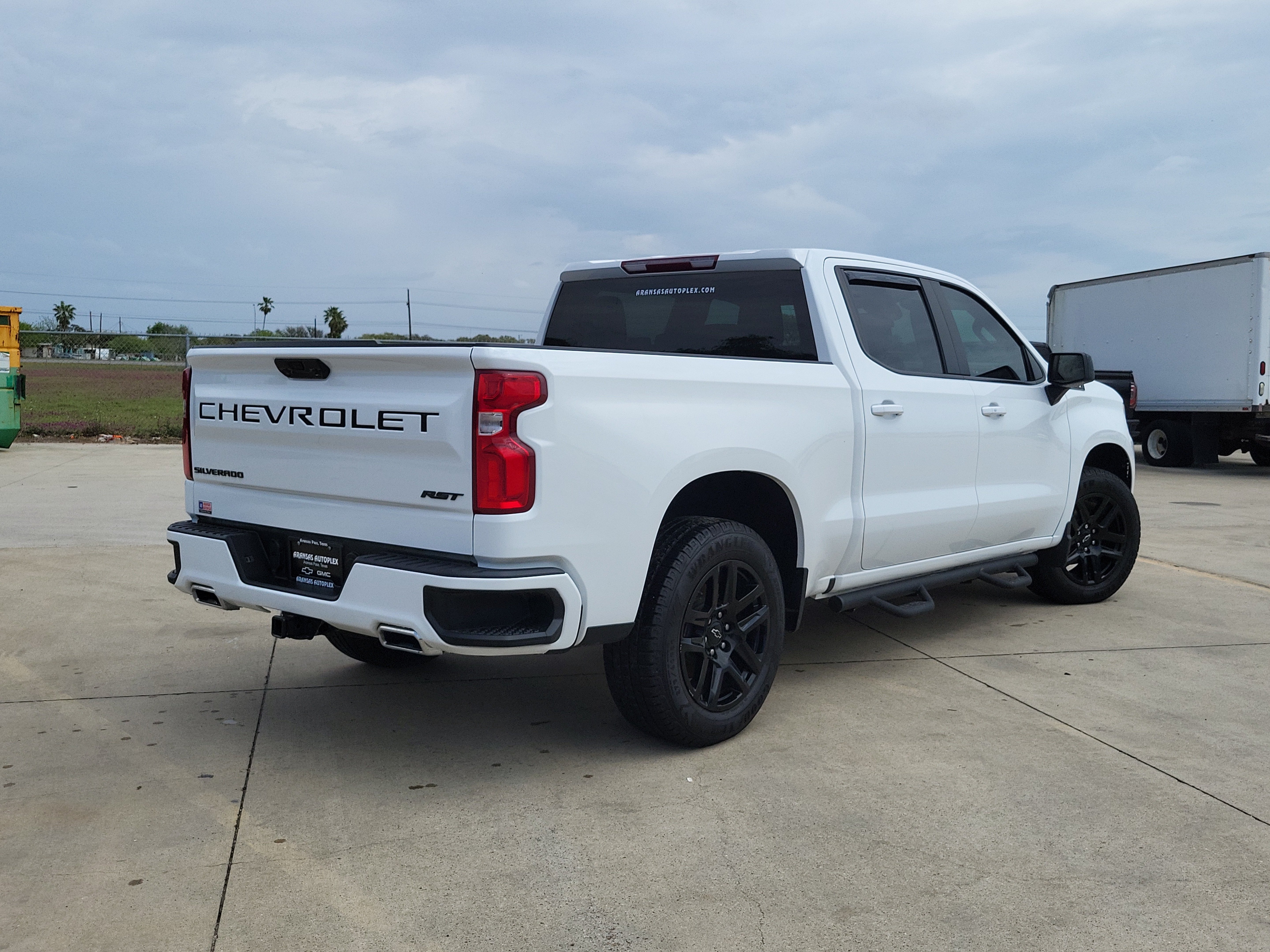 Used 2023 Chevrolet Silverado 1500 RST AWD/4WD image 5