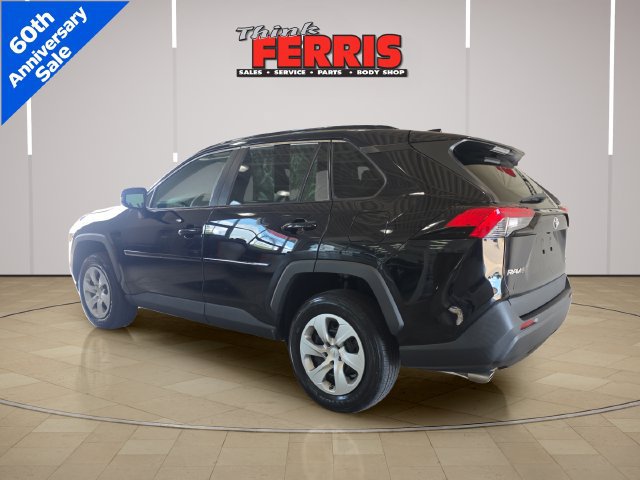 Used 2021 Toyota RAV4 LE AWD/4WD image 7