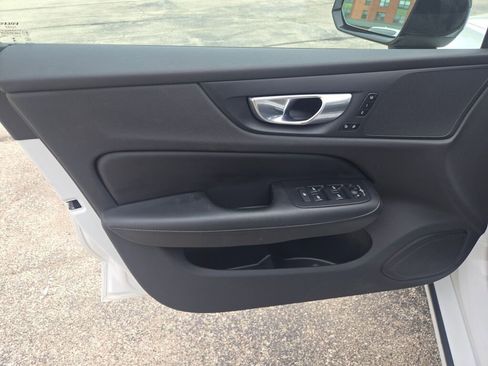 Used 2024 Volvo S60 B5 Core FWD image 19