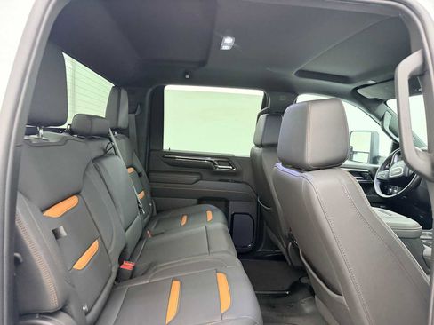 Used 2024 GMC Sierra 3500 AT4 image 20