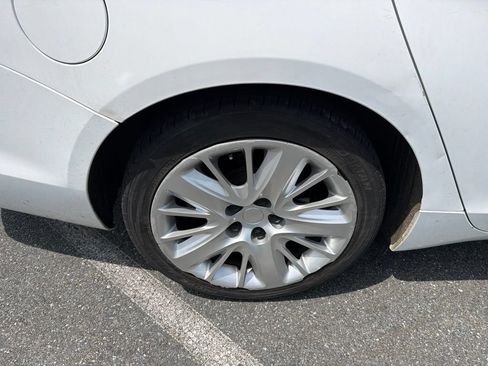 Used 2015 Chevrolet Impala LS FWD image 13