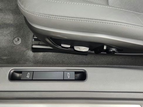 Used 2021 Porsche 911 Carrera image 17