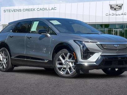 Certified 2026 Cadillac Optiq Luxury 2 w/ LPO, Floor Liner Package