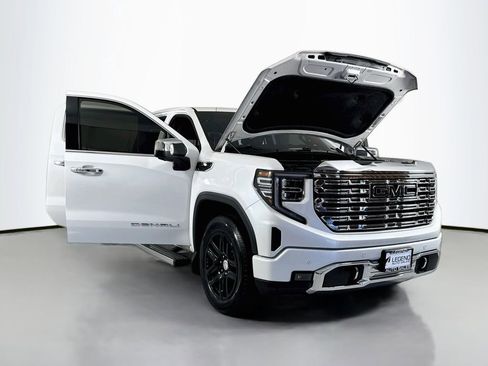 Used 2023 GMC Sierra 1500 Denali w/ Technology Package AWD/4WD image 23
