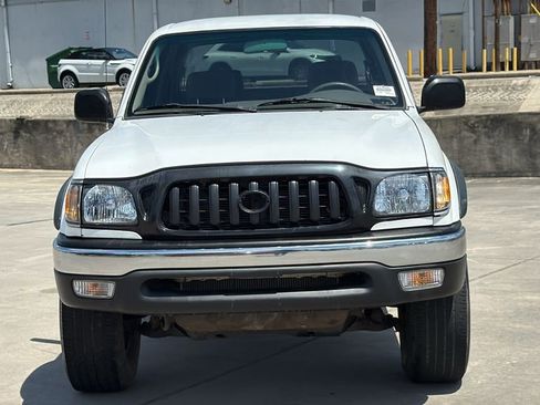 Used 2001 Toyota Tacoma PreRunner RWD image 8