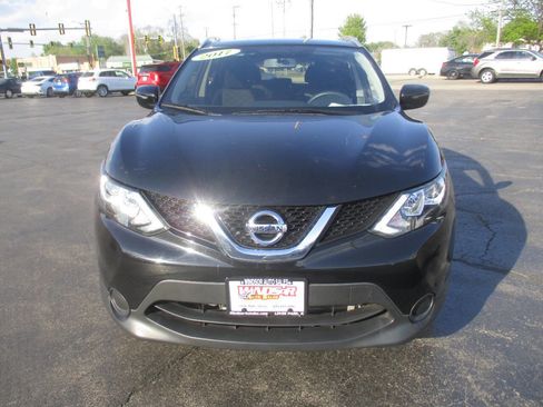 Used 2017 Nissan Rogue Sport SV AWD/4WD image 10
